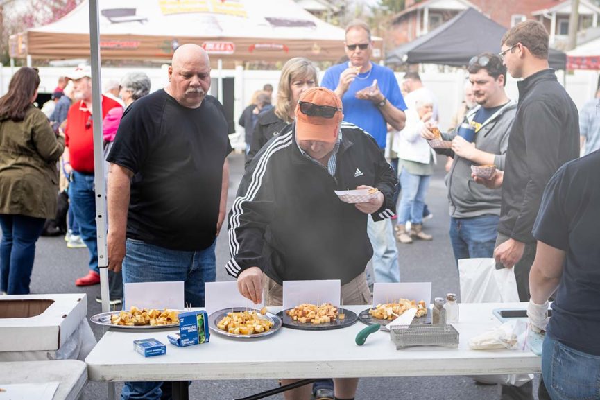 https://www.meadowcreekbbqsupply.com/wp-content/uploads/2019/05/guests_2-865x577.jpg