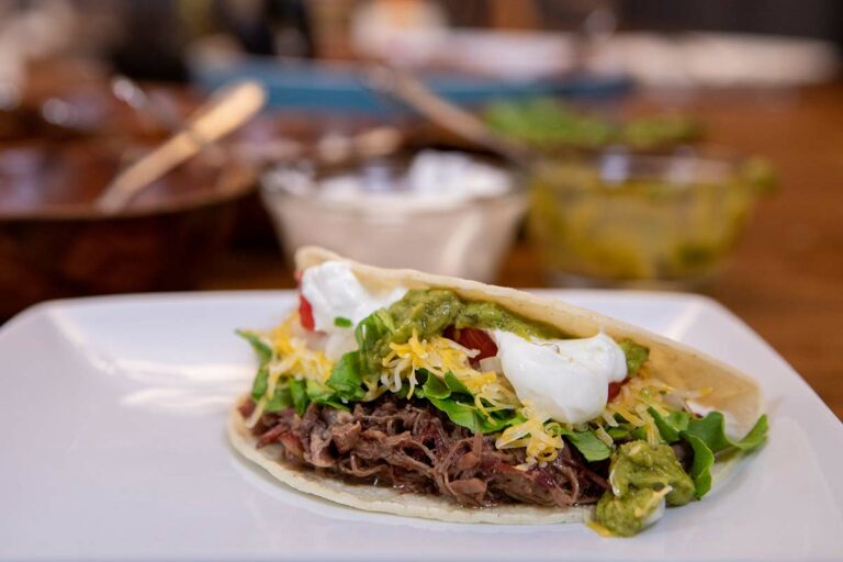 Chuck Roast Tacos: A Flavorful Fusion of Tender Beef and Vibrant Toppings